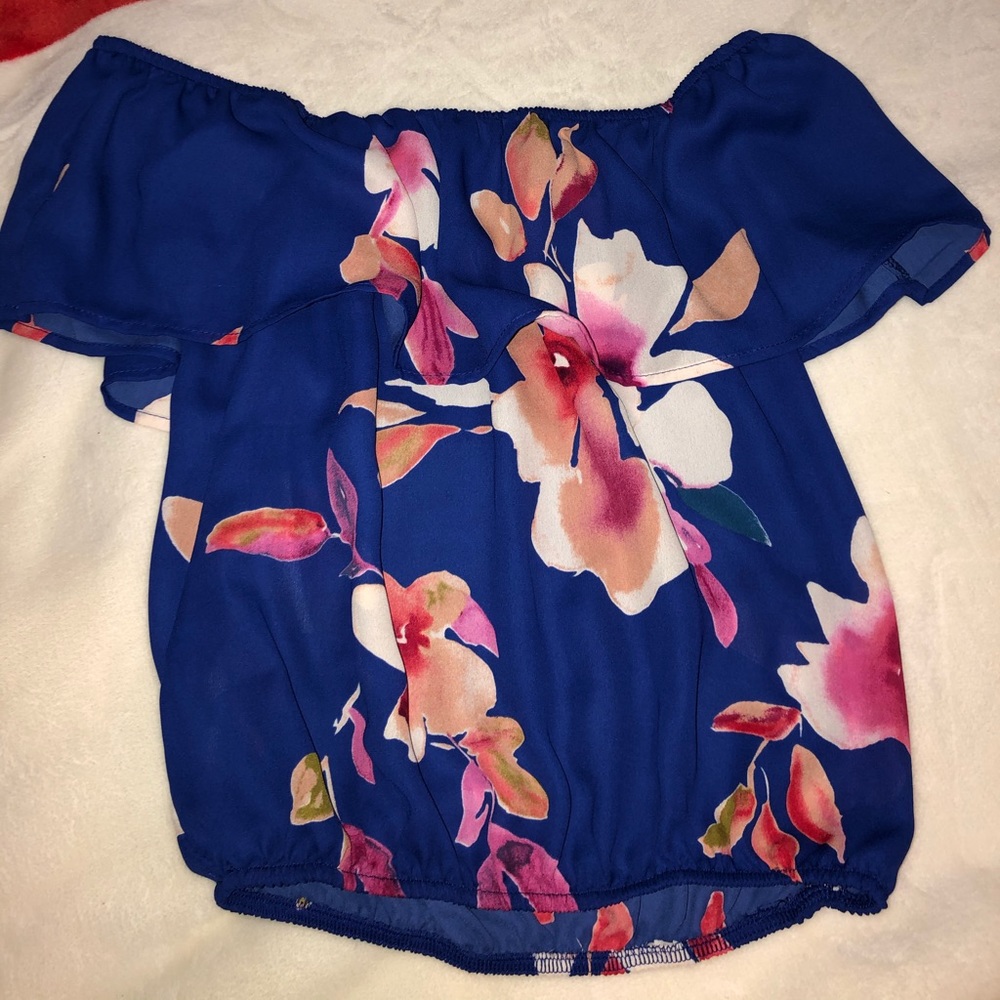 Sienna Sky Off the Shoulder Tee